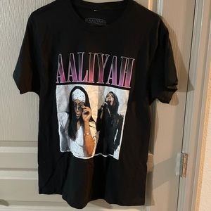 Aaliyah T-shirt Size Men's Medium Black R&B Rap Hip Hop T-shirt